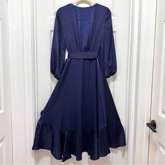 Gal Meets Glam Jennifer Long Sleeve Satin Wrap Midi Dress Size 2 - Picture 10 of 13